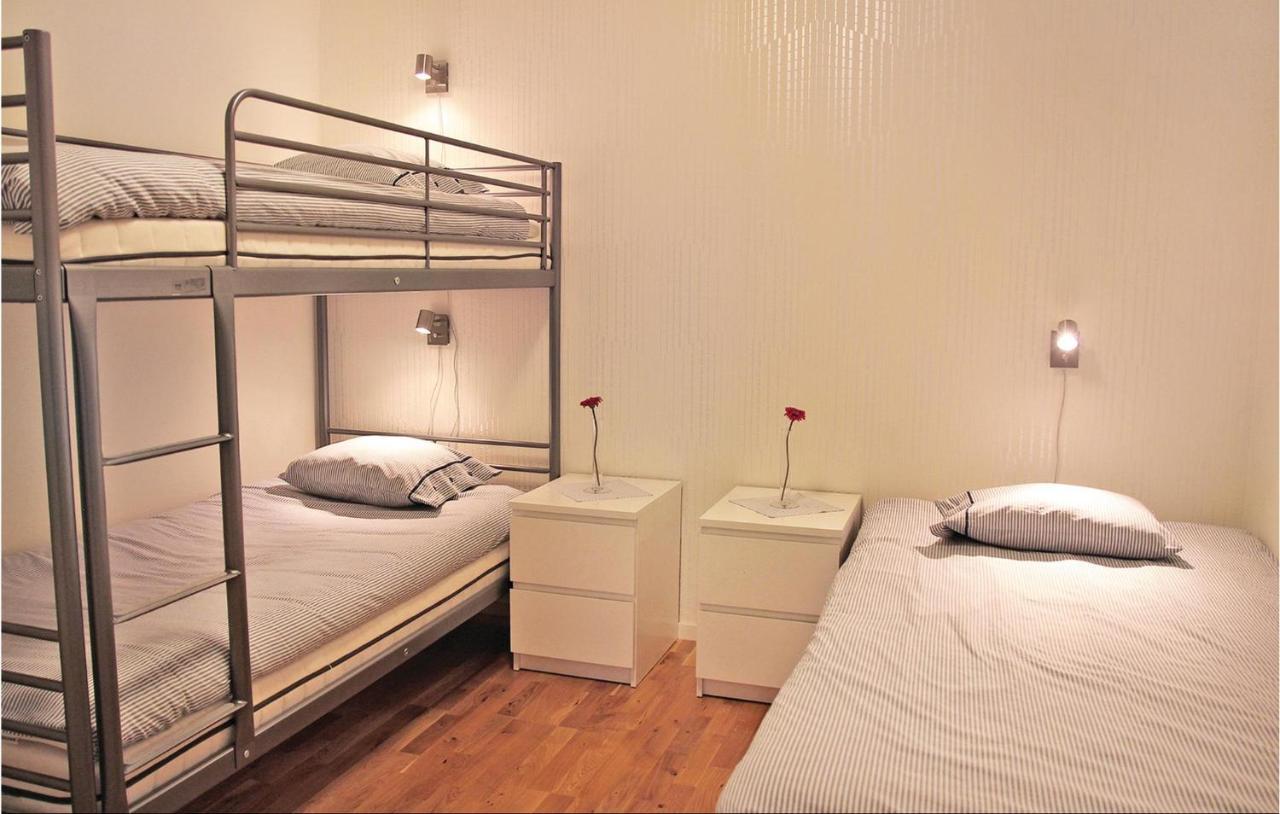 2 Bedroom Cozy Apartment In Habo Mullsjö 外观 照片