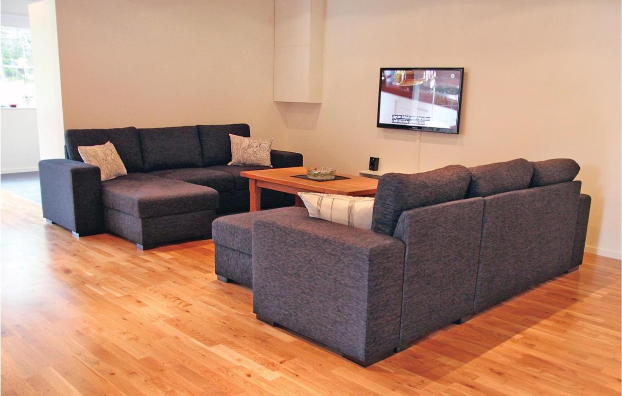 2 Bedroom Cozy Apartment In Habo Mullsjö 外观 照片